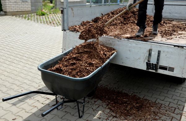 Bulk Mulch Delivery in Bloomington