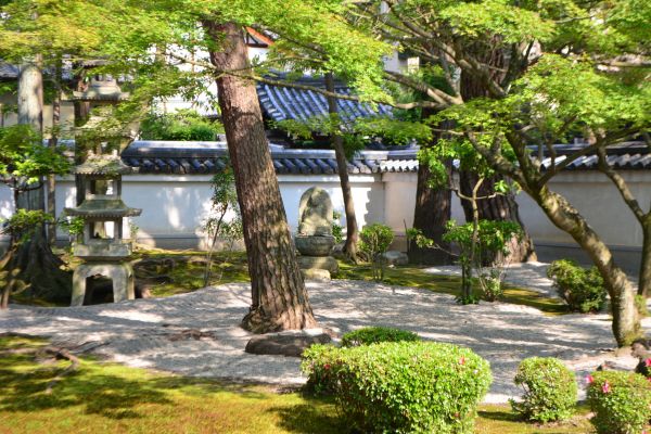Zen Garden Landscaping in Bloomington