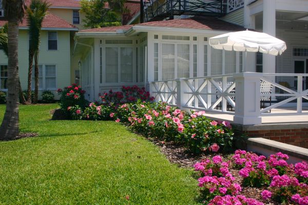 Deck Landscaping Service in Bloomington